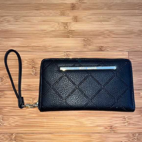Steve Maddden Wristlet Wallet - Picture 1 of 6
